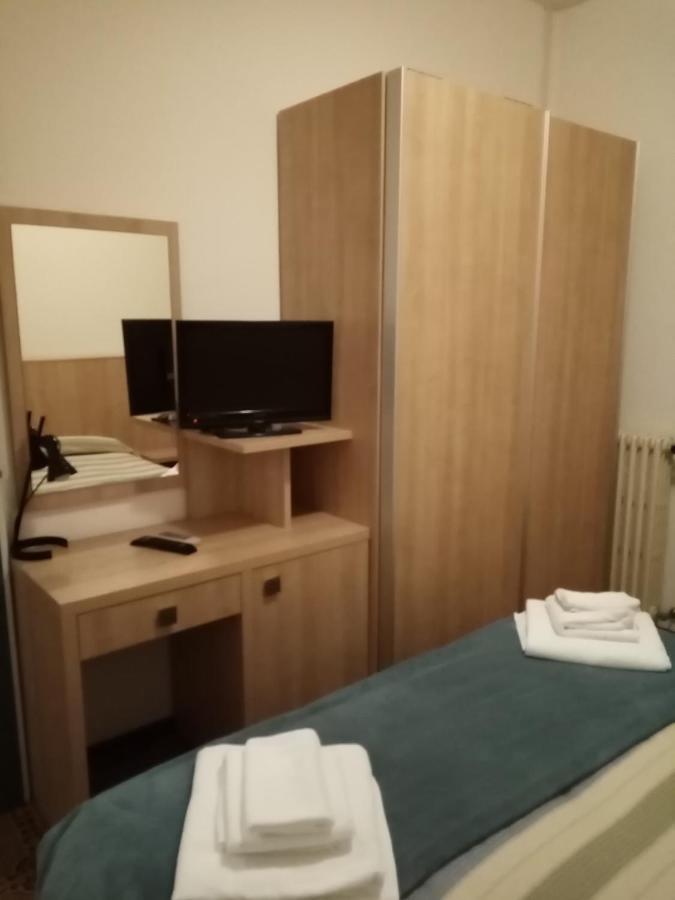 Hotel Enrica Червія Екстер'єр фото