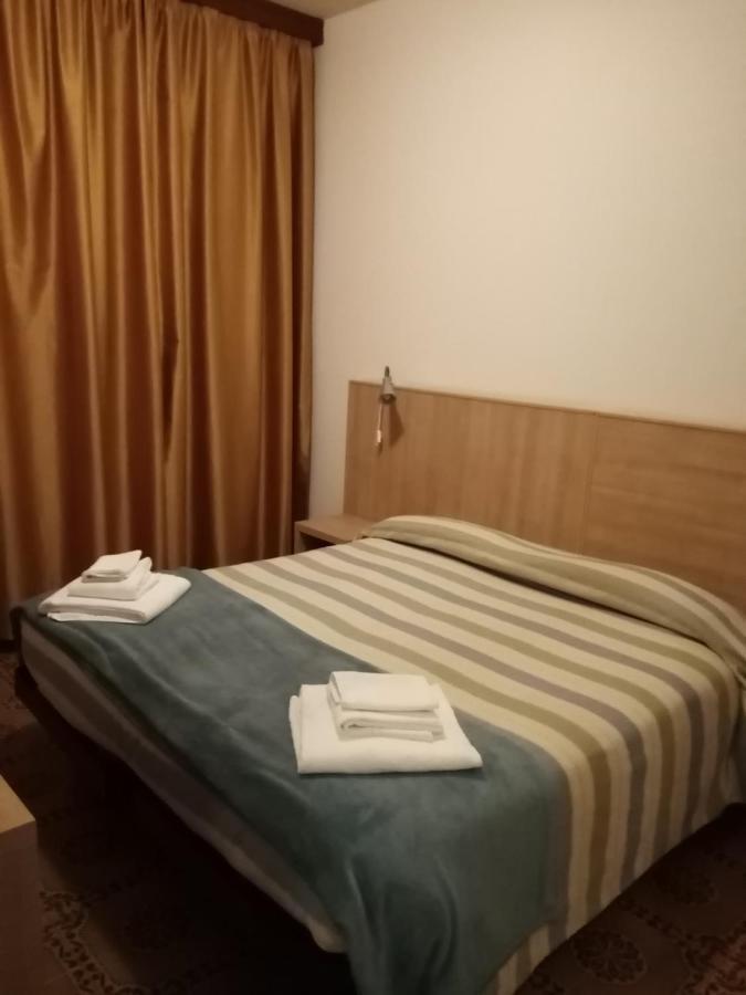 Hotel Enrica Червія Екстер'єр фото