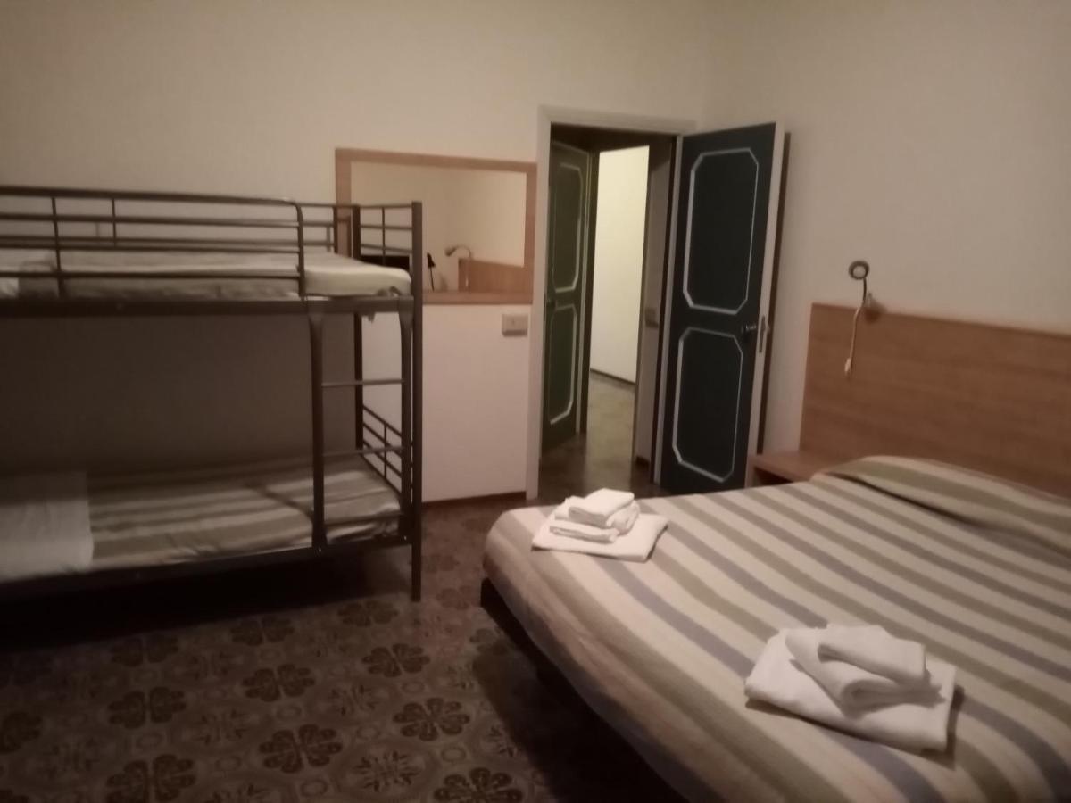 Hotel Enrica Червія Екстер'єр фото